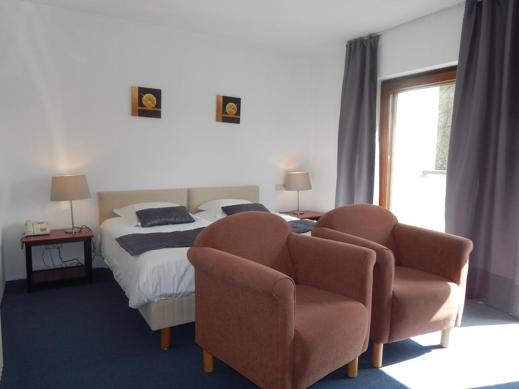 Hotel Le Martin Pecheur 福维莱尔斯 客房 照片